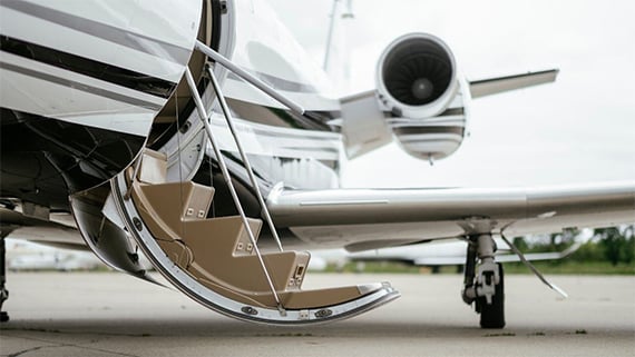 Private jet deep cleaning