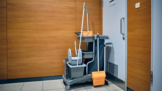 airport-cleaning